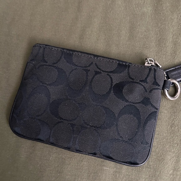 Vintage Coach Change Purse in Great Condition - Picture 2 of 2